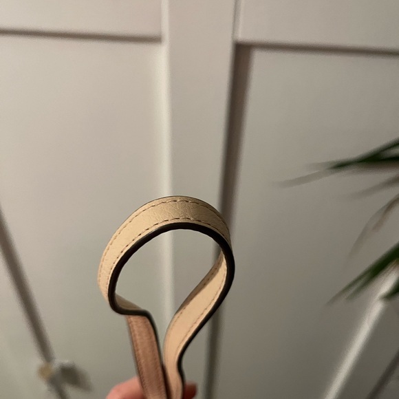 Tory Burch Pink Leather Crossbody Bag/Wallet - Picture 4 of 10